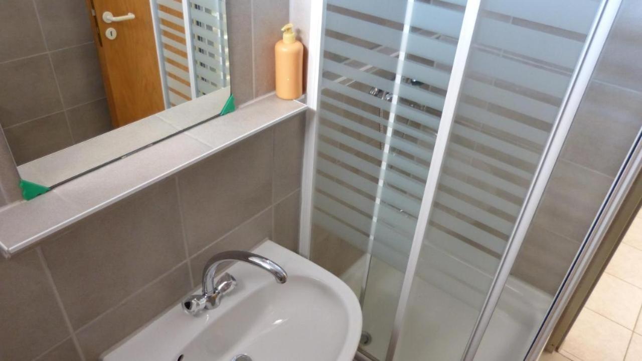 Beach Apartments Nemira Omiš Kültér fotó