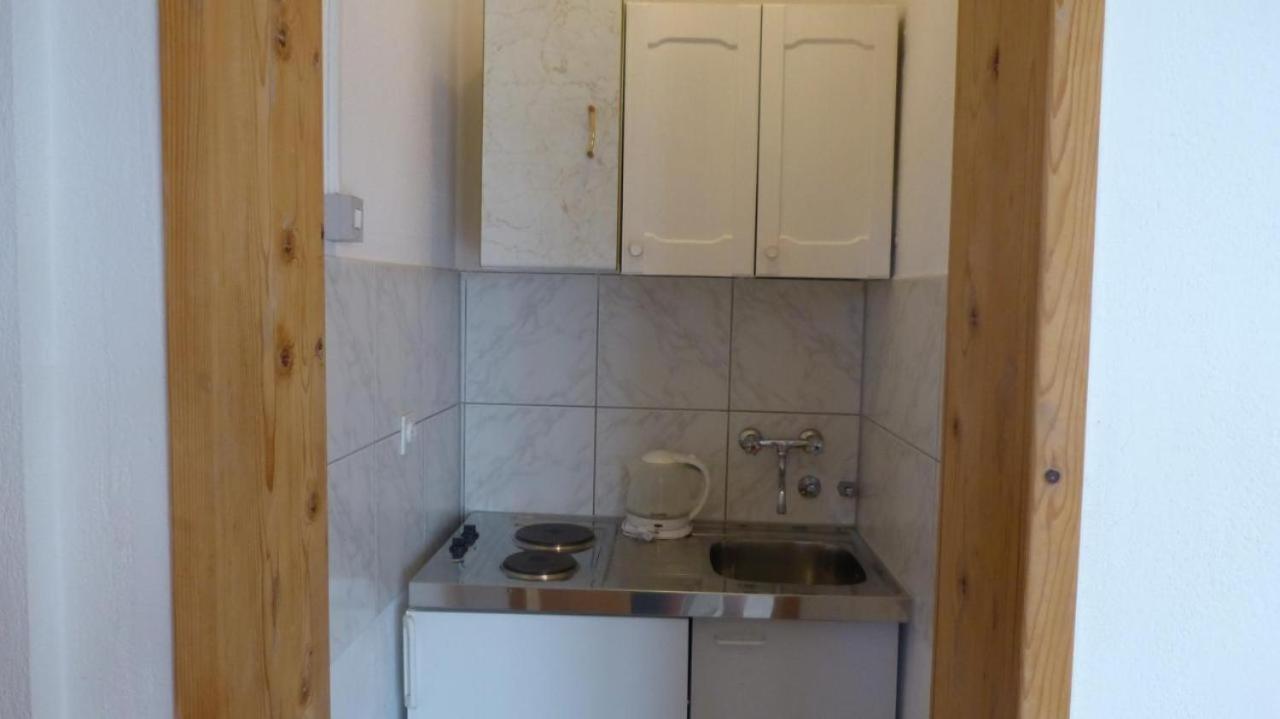 Beach Apartments Nemira Omiš Kültér fotó