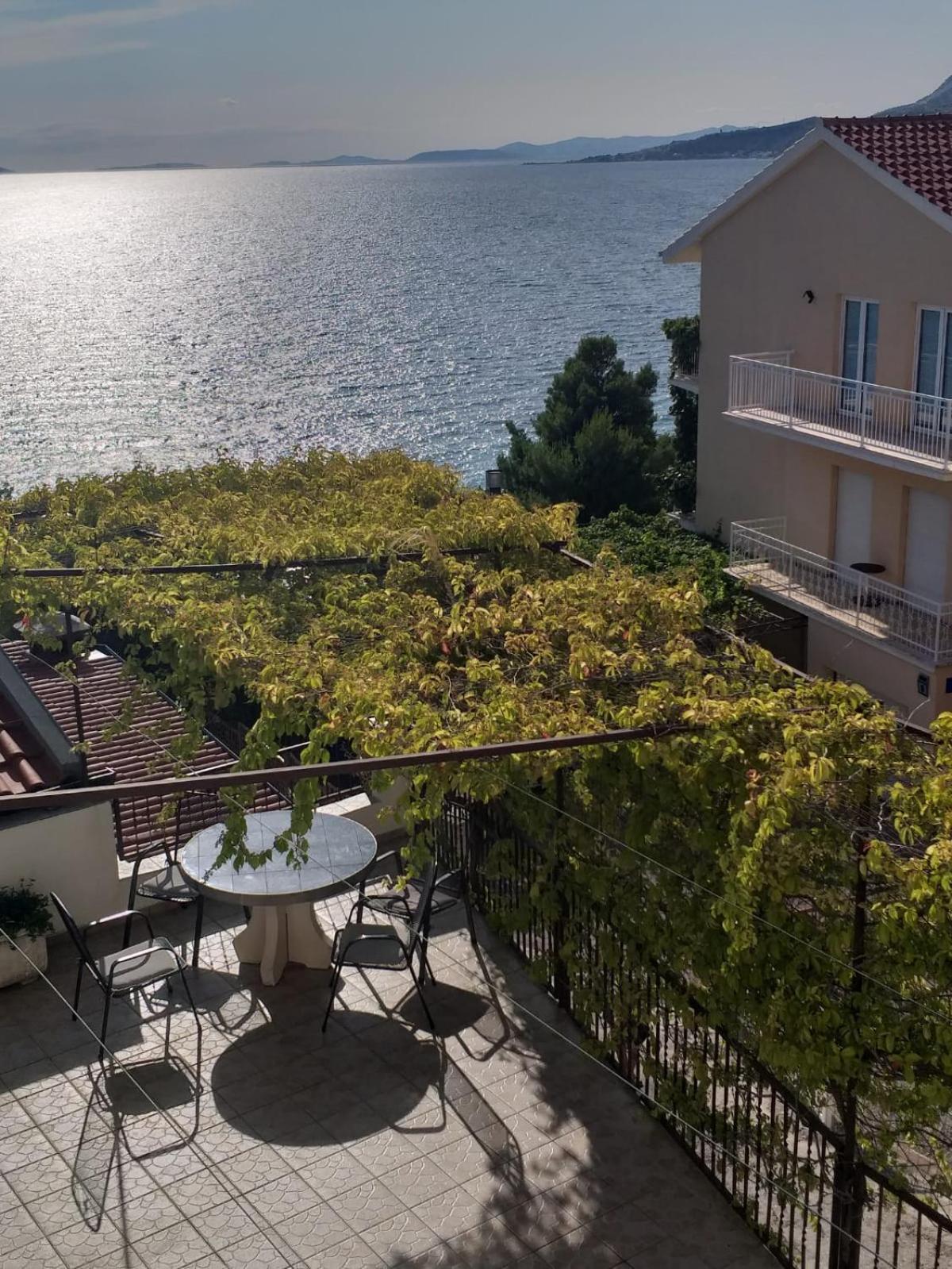 Beach Apartments Nemira Omiš Kültér fotó
